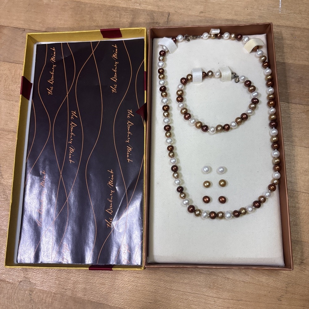 Danbury Mint Faux Pearl Jewelry Set 925 Sterling Necklace Bracelet Earrings Box